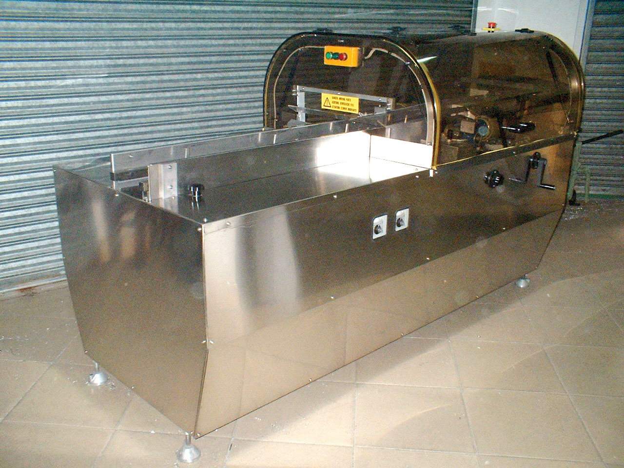 TFS-01熱熔膠式封盒機(jī)